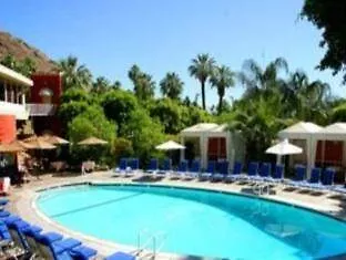 منتجع Geoholiday Club At Palm Springs Tennis Club